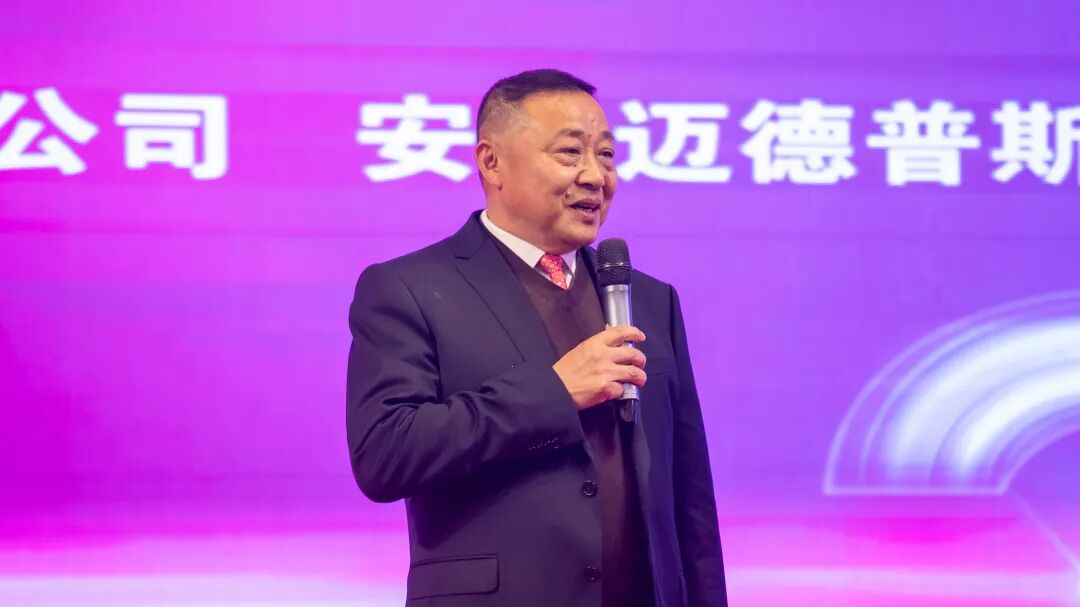 Após vinte anos de trabalho árduo, a gratidão abre um novo caminho.